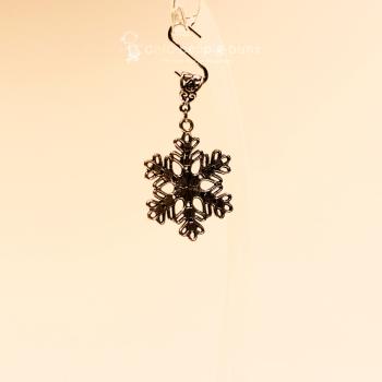 Kettenanhänger Schneeflocke Steine blau versilbert